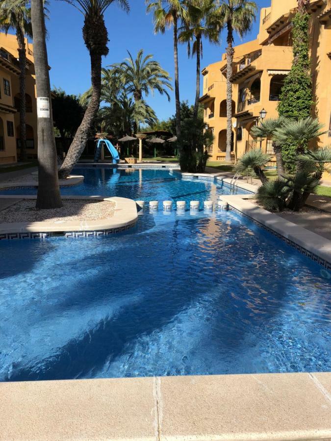 Modern Apartment Near The Beach La Mata  Ngoại thất bức ảnh